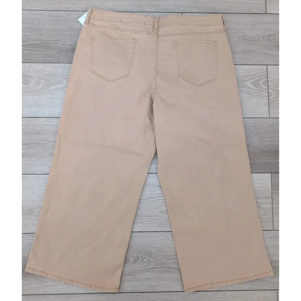 Isaac Mizrahi Live Tan Jeans Size 16P Wide Leg NWT - Picture 5 of 6
